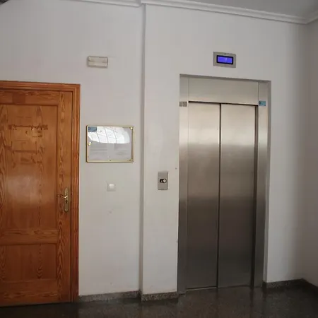 Apartamento Gloria تورّيفيِخا