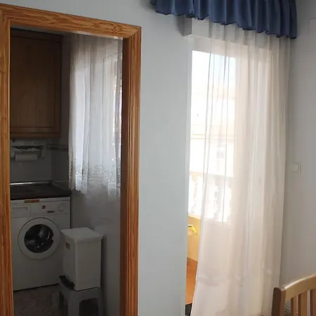 Apartamento Gloria شقة تورّيفيِخا